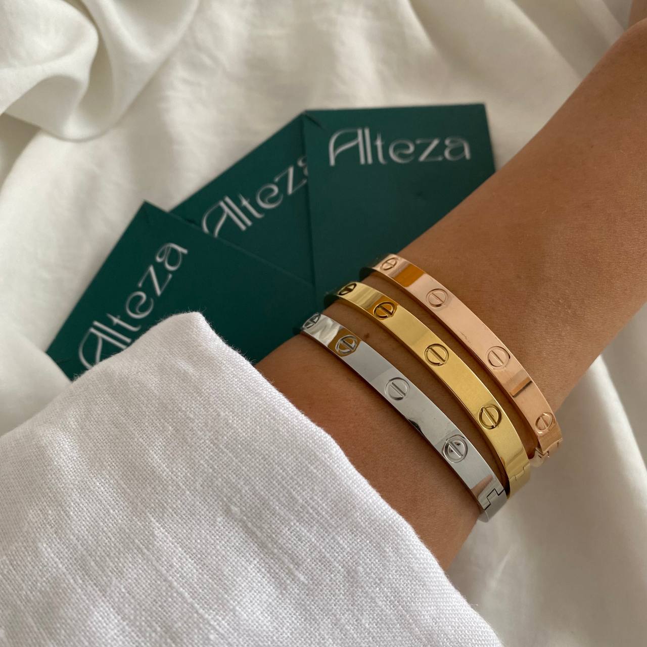 CONJUNTO LOVE | 3 PULSERAS