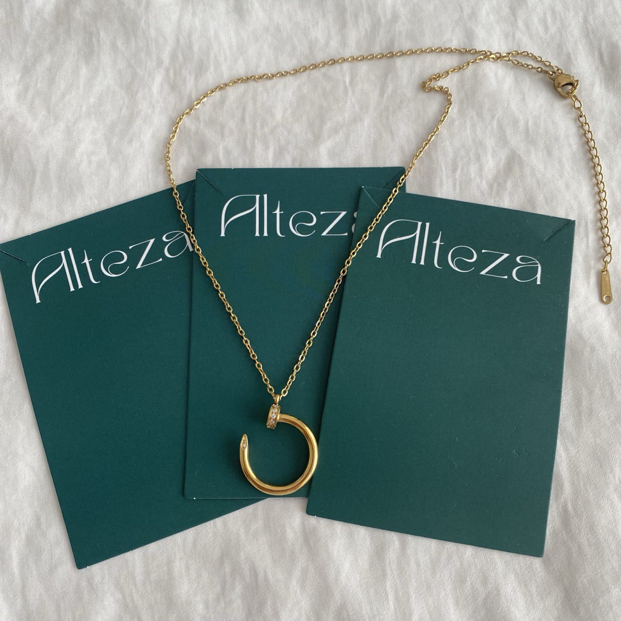 CONJUNTO CLAVO BRILLO | 3 PIEZAS