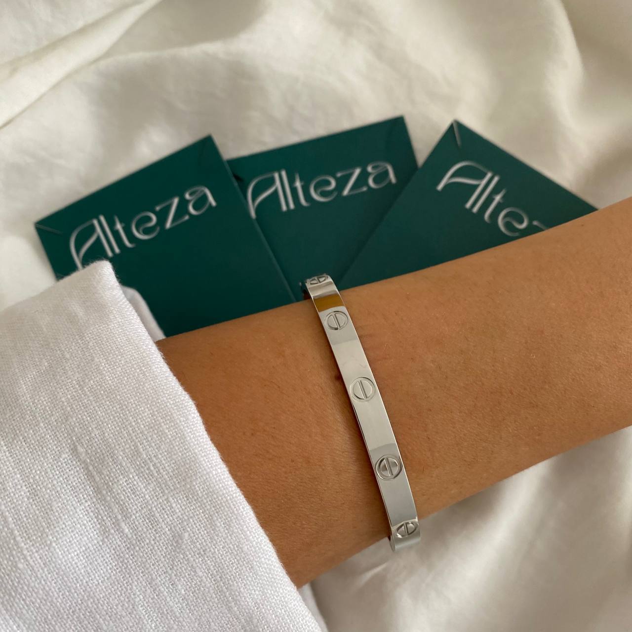 PULSERA LOVE